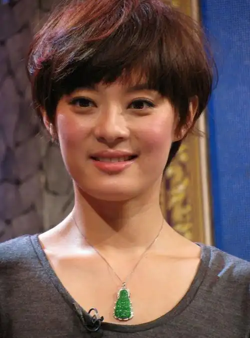 p>孙俪,原名孙丽,1982年9月26日出生于 a target="_blank" href="