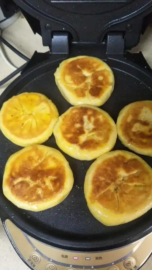 天天向上-122做的简单易做电饼铛烤饼
