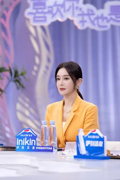 秦岚超话#秦岚喜欢你我也是#表白在即,cp感情线已明朗,今天跟着@秦岚