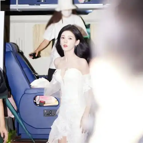 性感啊!_张予曦_侵权_账号