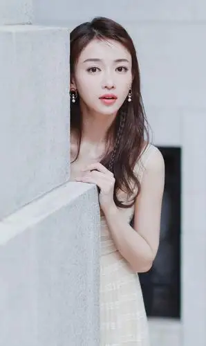 来一波可甜可咸的吴谨言照片