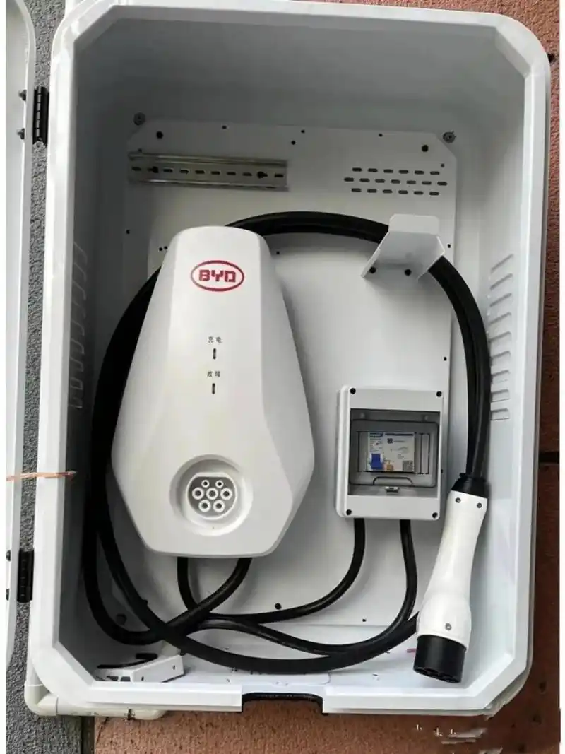 比亚迪充电桩安装流程和收费标准 很多宝宝提完了电动车,以为过段时问