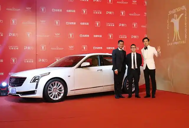 "古惑仔"古天乐与"小太阳"钟汉良玩起黑白配,《三人行》相爱相杀受