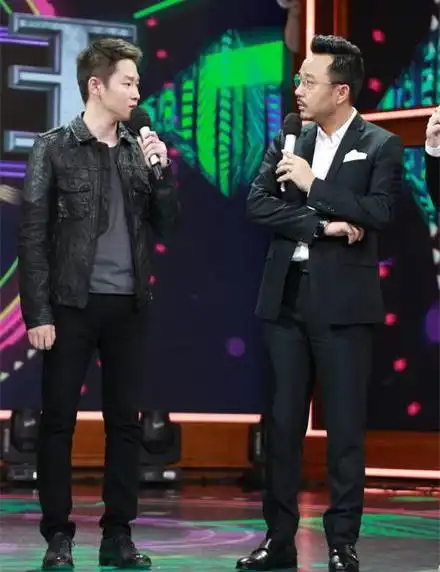 梁博曝《好声音》有剧本 看张智霖赵丽颖竟都这么说过