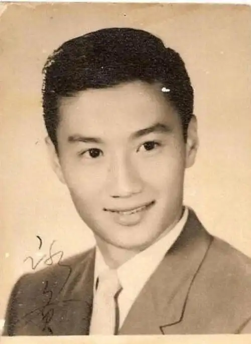 6070年代五位香港帅气男神的黑白照如今都已消失在观众视野