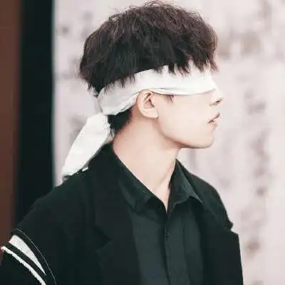 『易烊千玺』头像. 最大的心安是自律和温柔和爱自己. 二转:野渡奈川.