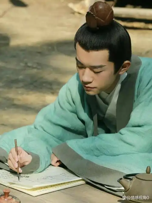 从《青云志》到《满江红》,这6年时间易烊千玺的古装变化有多大?