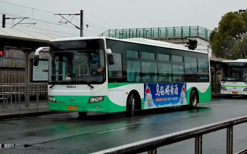 【随意瞎录】上海公交奉贤巴士奉卫线w1b(象牌 sxc6110gbev3)运行瞎录