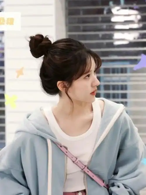 马尾辫,公主辫,丸子头,高马尾,漫画刘海……《偷偷藏不住》赵露思一集