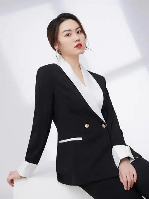 职业形象照|知性干练的商务范怎样的职场女性最迷人!