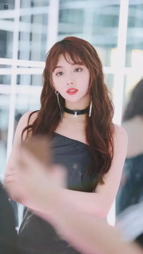 孔雪儿(抵得上山河万色)