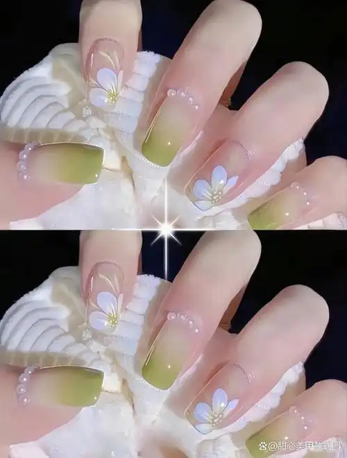 淡绿色小清新美甲,脱俗优雅,独具风采