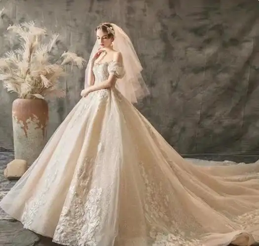 心理测试选一款最美的婚纱测测你的颜值在男生眼中是什么水平