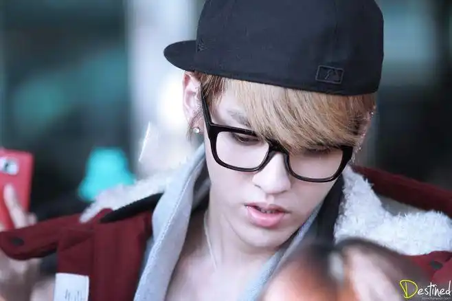 那些年秒杀我的高清大头照and喷血图 持更_看图_吴亦凡吧_百度贴吧