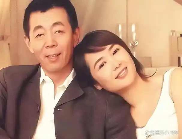 蒋雯丽:隐忍丈夫偷吃20年,不离婚才是她最好的"报复"?