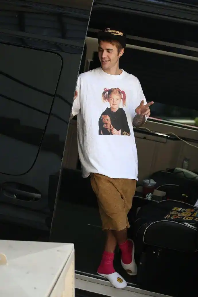 justin bieber最新洛杉矶街拍,我觉得我又可以了.justinbieber