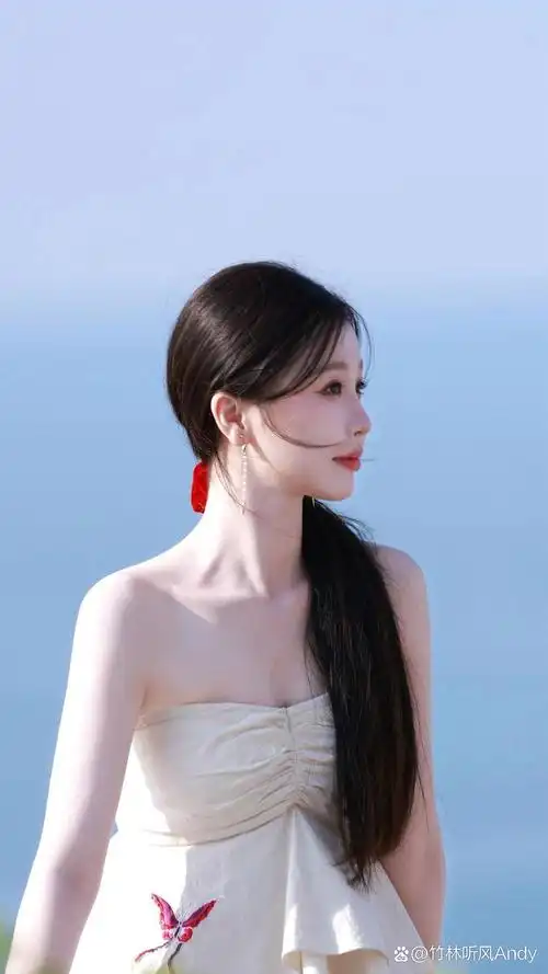 虞书欣海边个人高清写真秀