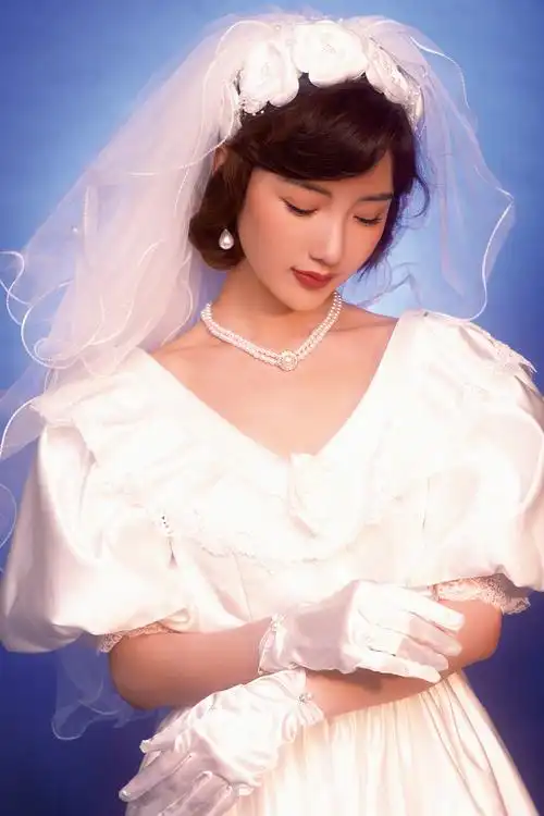 毛晓彤为三丽拍了一组婚纱照太惊艳了吧