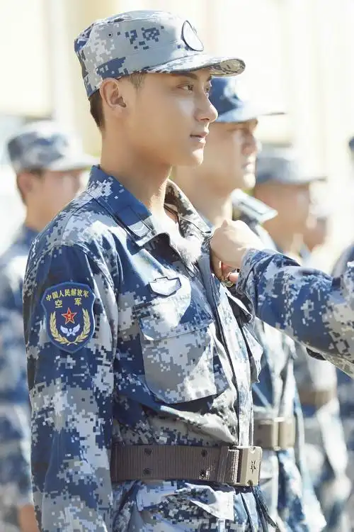 真正男子汉第二季概念海报震撼首发