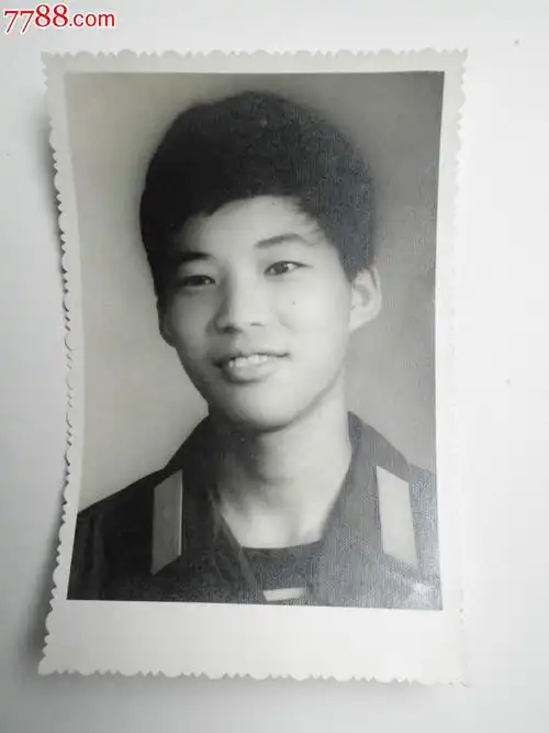 军人单独照,老照片,个人照片,年代不祥,黑白,2.