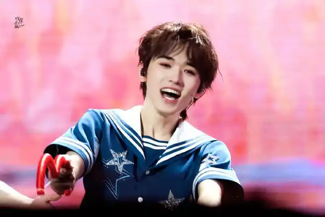 宋亚轩超话#宋亚轩solo舞台不枉#水手弟弟@时代少年团-宋亚轩#今日星