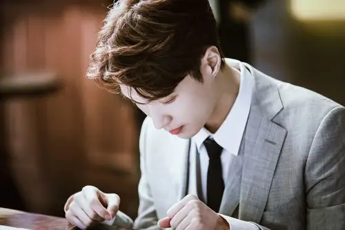 张艺兴 cr:甜酒sweetwine - 堆糖,美图壁纸兴趣社区