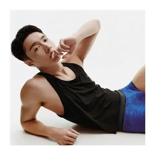 张艺兴ck全球代言人##张艺兴[超话]