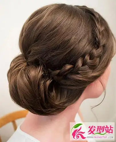 参加婚礼宴会聚会时尚盘发 气质优雅盘发发型图片