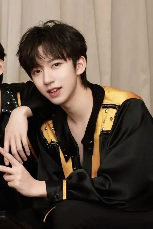 时代少年团微电影预告##贺峻霖理想之途舞台直拍