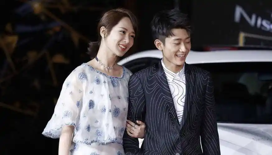 杨紫突然宣布,张一山点赞上热搜!网友:恭喜,这一天终于来了!