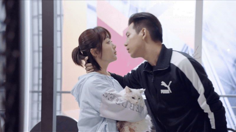 佟年韩商言情人节准点撒狗粮怪不得有人还在嗑杨紫和李现