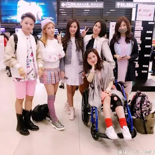 赵婉婷受伤##蜜蜂少女队