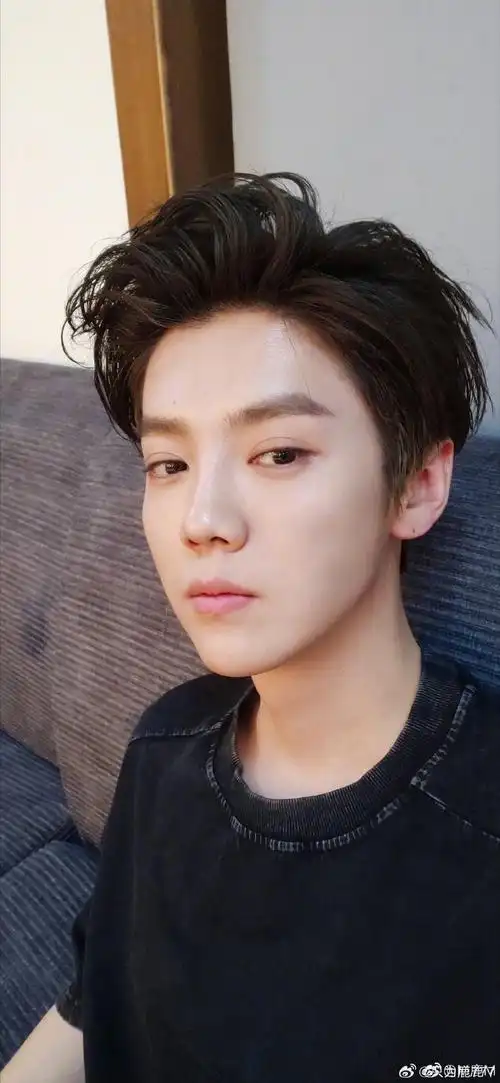 鹿晗#🦌#歌手鹿晗#萌萌的宝宝哥,随随便便就出片,当时看到这组照片