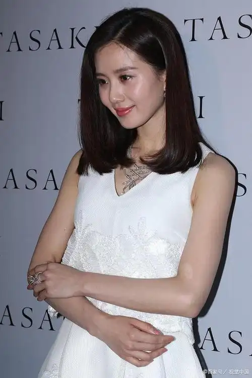 嫁给吴奇隆7年后,再看刘诗诗如今的境况,他们证明了真爱的力量