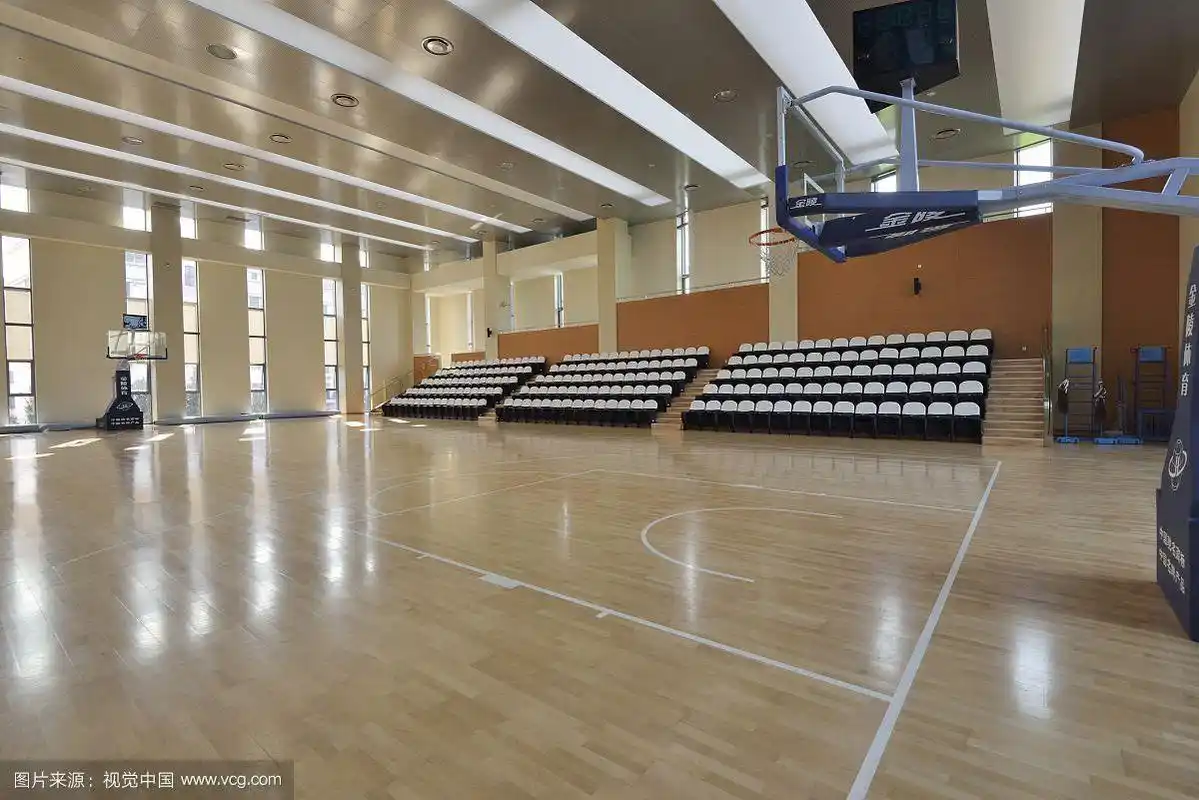 室内篮球场