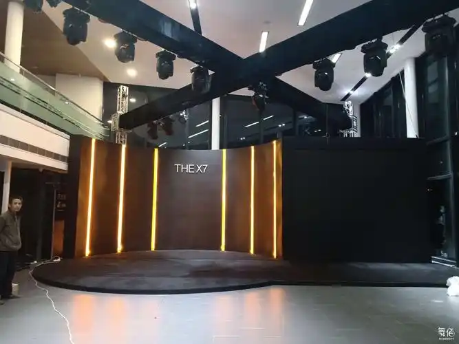 木制作桁架舞台搭建