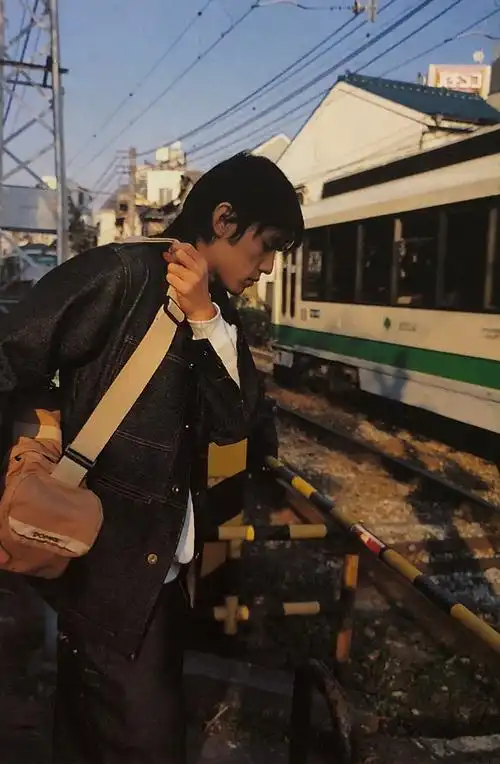 周杰伦刚出道时的照片