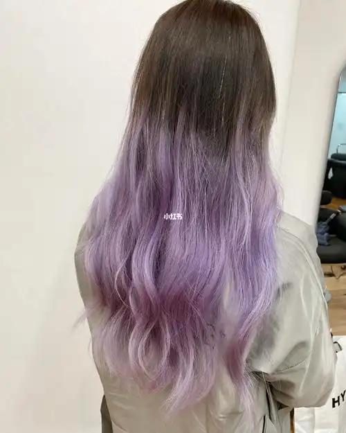 梦幻渐变紫悉尼染发
