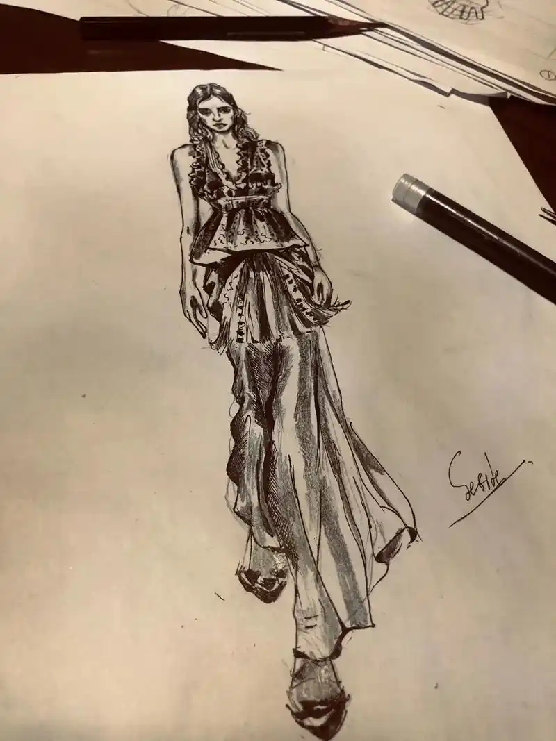 手绘 #服装设计 #铅笔画 用铅笔画的效果 - 抖音