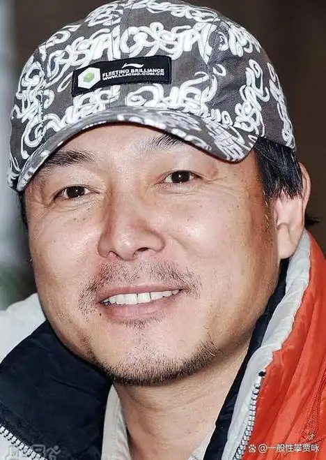 谢园:生前不要孩子,去世后不办葬礼,独留妻子一人怀念