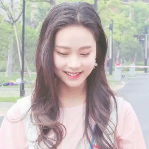 头像女生头像张紫宁赞评论更多