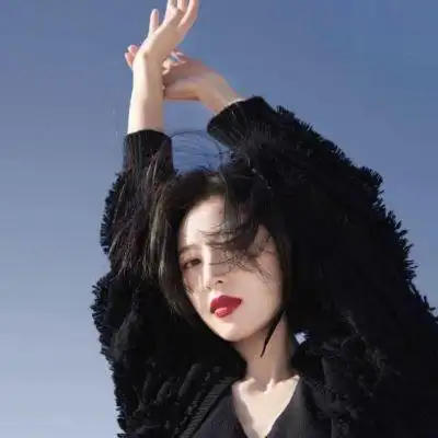 真人很有质感潮流绝绝子的女生头像 高清好看精致网红女生个性头_女生