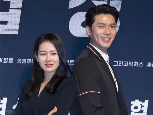 玄彬与孙艺珍,真是气场十足 很般配