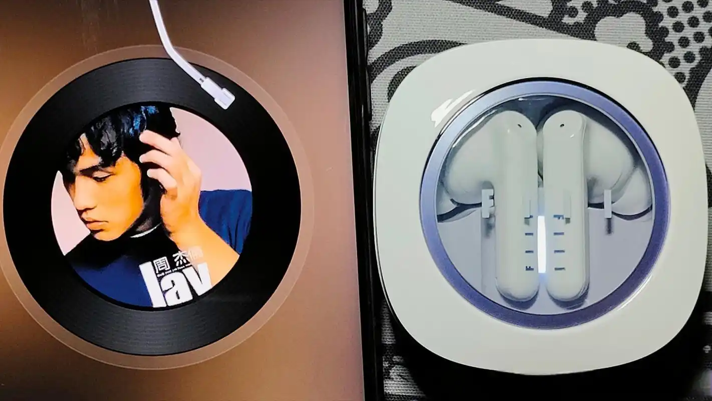 是不是和 杰伦的专辑头像挺搭配?[色][色]