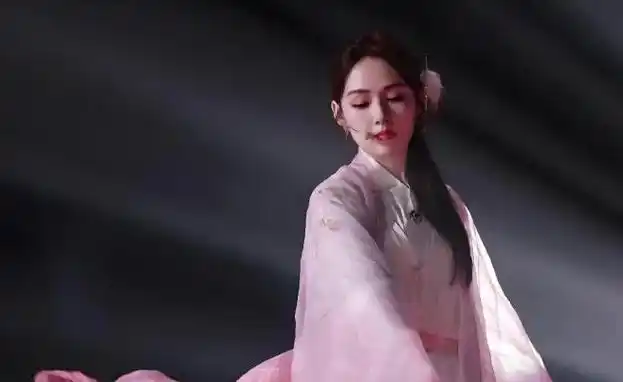 《浪姐5》里6位女星,带妆个个貌美如花,卸妆:大姐你是谁