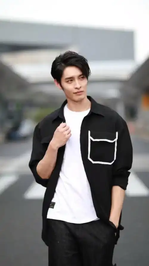 厉腾领带杀,又是一绝,终于追到念初了