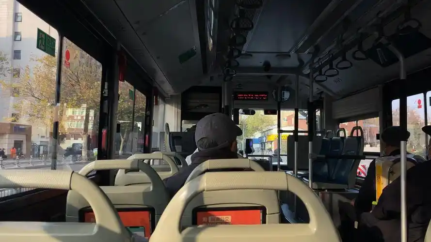 音为有你#公交车上的午后阳光