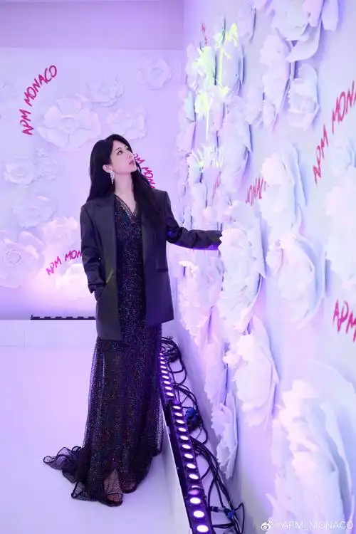 apmmonaco##杨紫限定迷人花境##杨紫apmmonaco全球品牌代言人