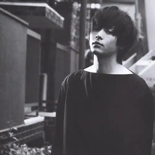 日本帅哥头像持续更新别被封面骗了真的不是沙雕图楼