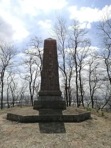 其它 骑行寻找历史的遗迹 写美篇1906年日本军队为纪念九连城战役,在